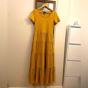 Chelsea & Theodore golden yellow dress with pockets